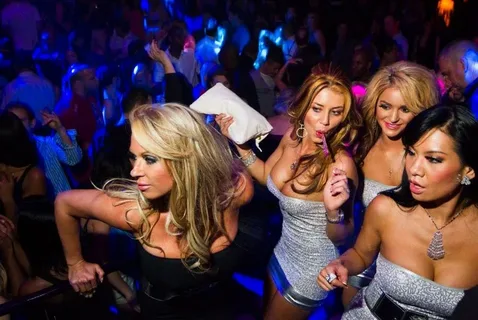 Kıbrıs Gece Hayatının Prensesi: Prenses Night Club’da Büyüleyici Bir Gece